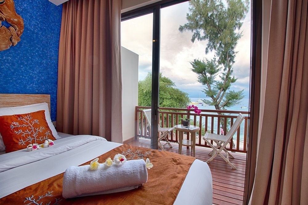Natya Hotel Гили Траванган Экстерьер фото